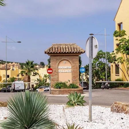 La Duquesa Joyfull Sunrise Apartment